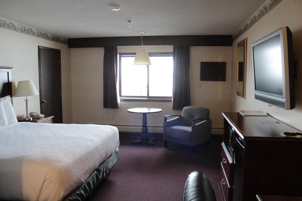 Shiretown Inn & Suites Houlton 외부 사진