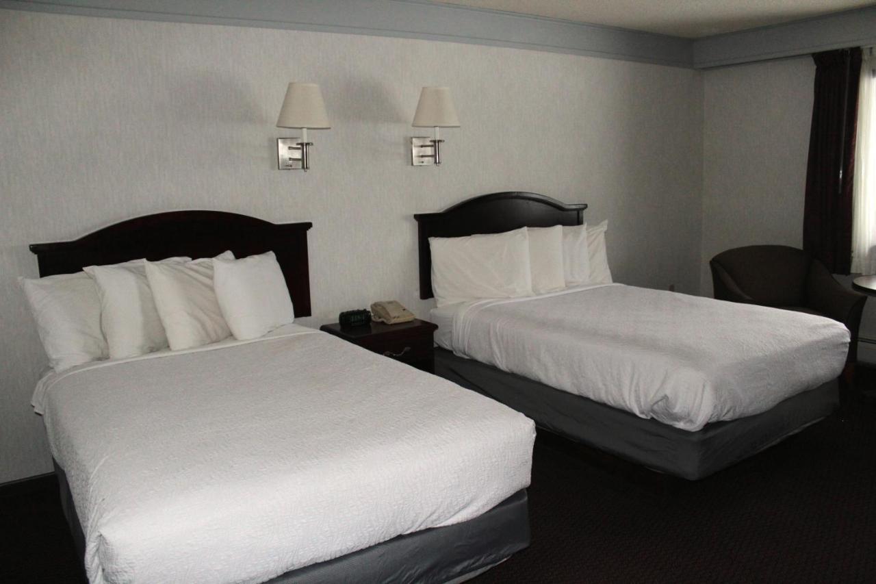 Shiretown Inn & Suites Houlton 외부 사진