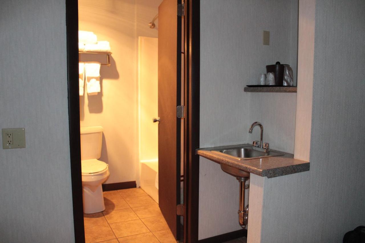 Shiretown Inn & Suites Houlton 외부 사진